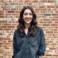 Headshot ofZoe Robert